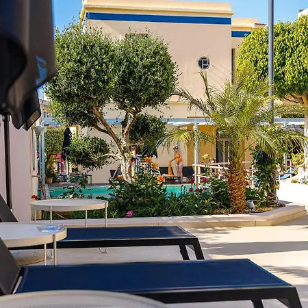 Creta Elena Lägenhetshotell 2*